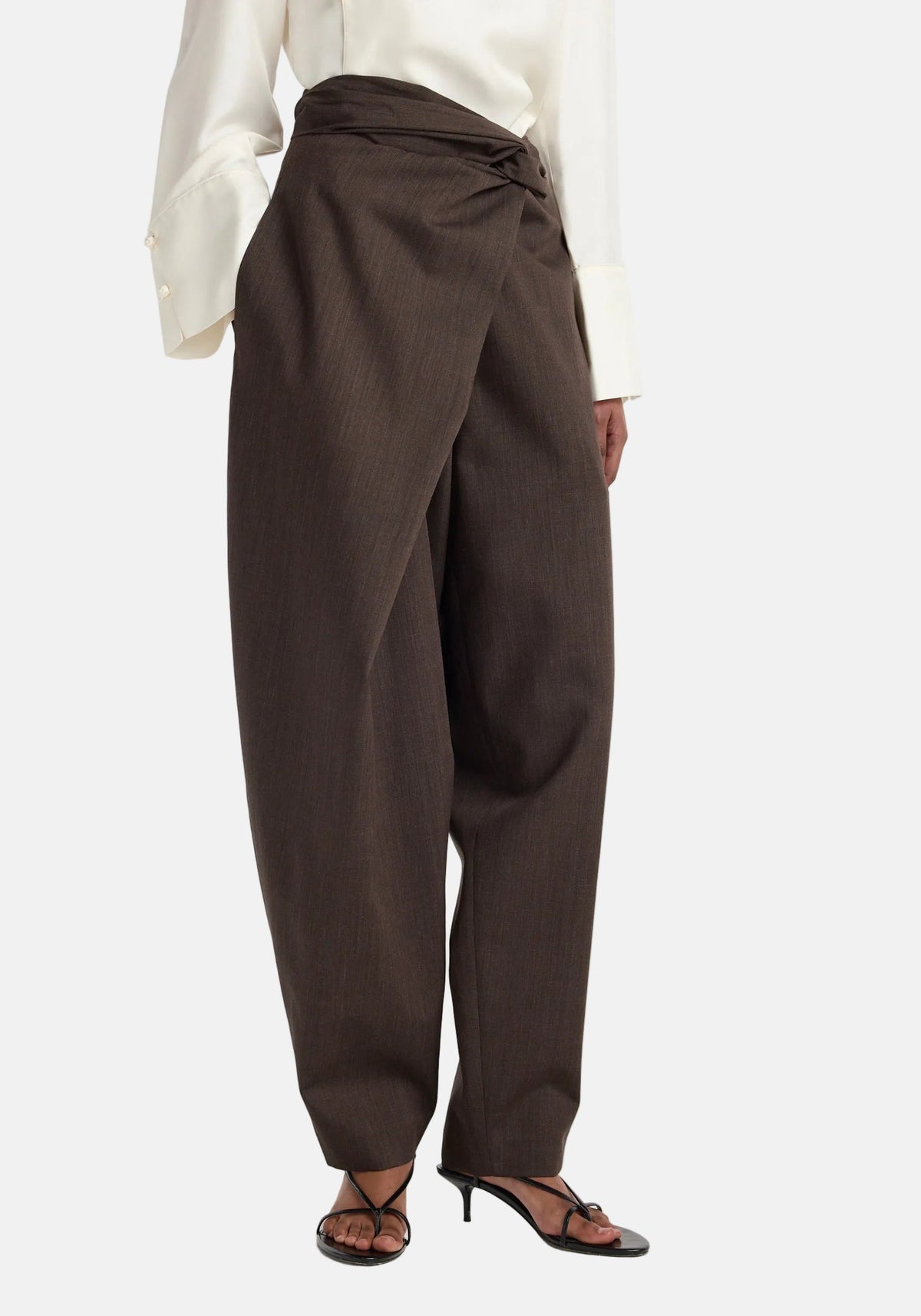 R贸he Sarong Knot, Dark Brown, Hose